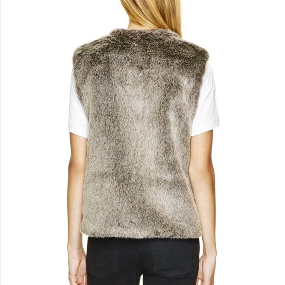 Aritzia Faux Fur Vest - Picture 2 of 3